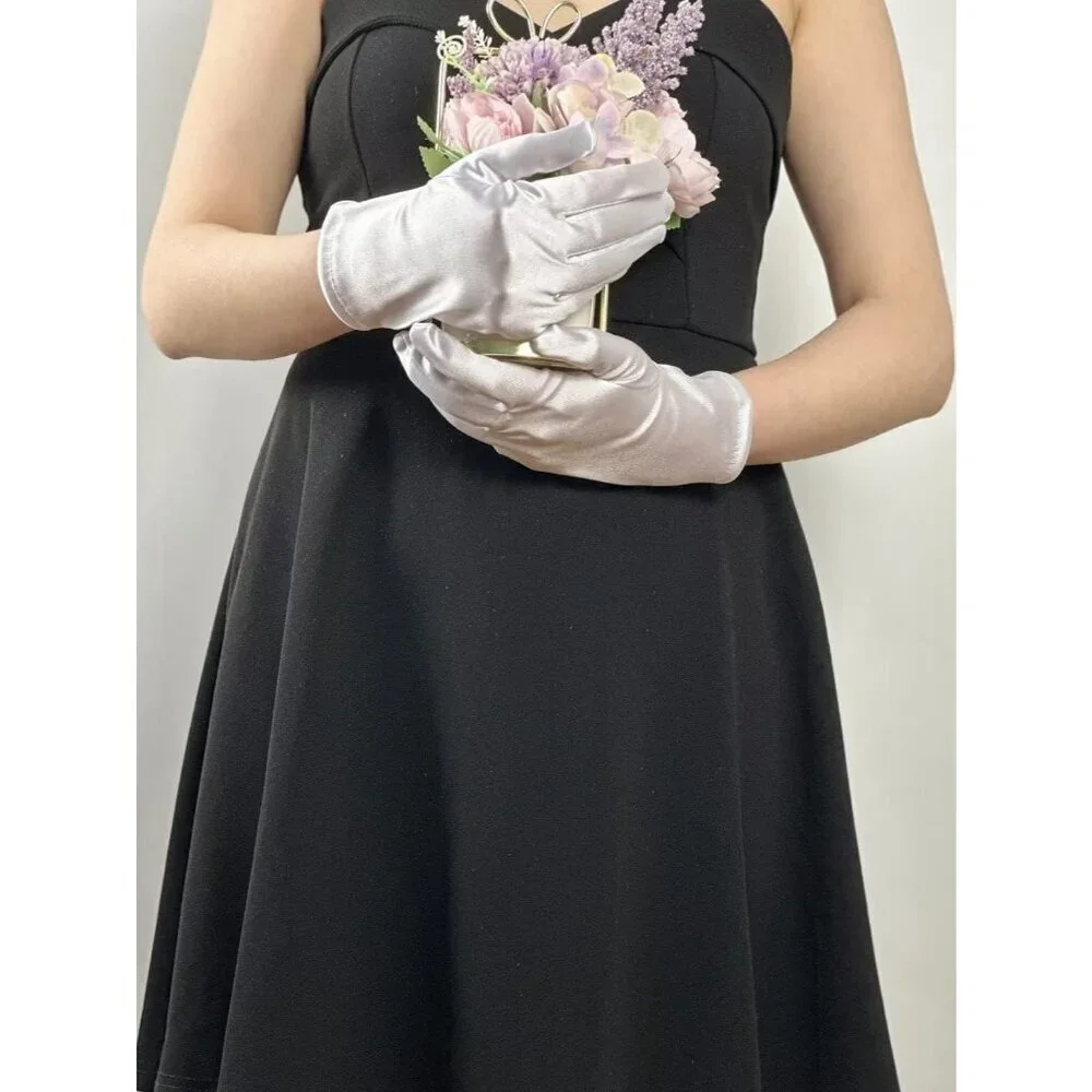 Women's Evening White Short Satin Lace Gloves Gothic Choker Necklace design